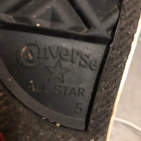 Pink Converses - Picture 2 of 2